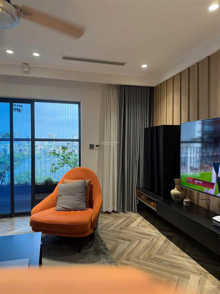 Cần cho thuê căn góc 3pn đẹp tại sun square