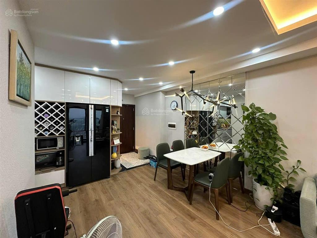 Chính chủ cần bán 67 m2 giá tốt intracom riverside, giá cạnh tranh