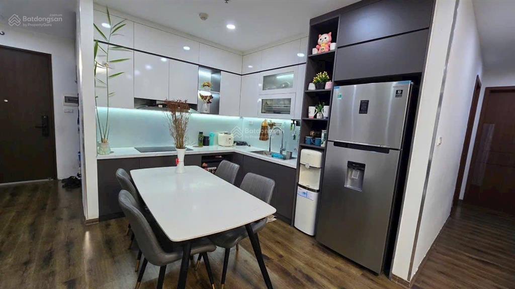 Chính chủ cần cho thuê căn hộ 2 ngủ, giá thuê từ 8 triệu.  0982 862 ***