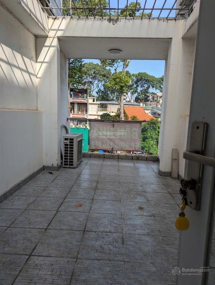 Bán gấp mặt tiền lê thị riêng q1, 4 tầng, 41 m2, đang cho thuê 30tr, chỉ 22 tỷ tl.