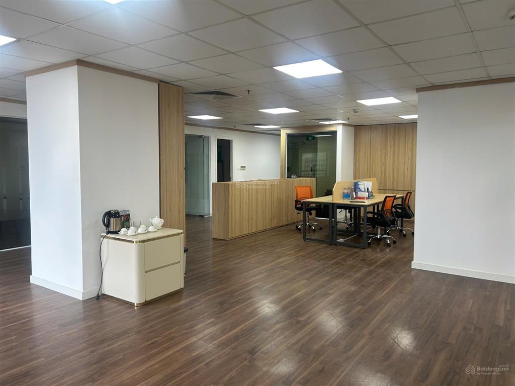 Bán sàn văn phòng ngọc khánh plaza sẵn nội thất  tầng cao view đẹp