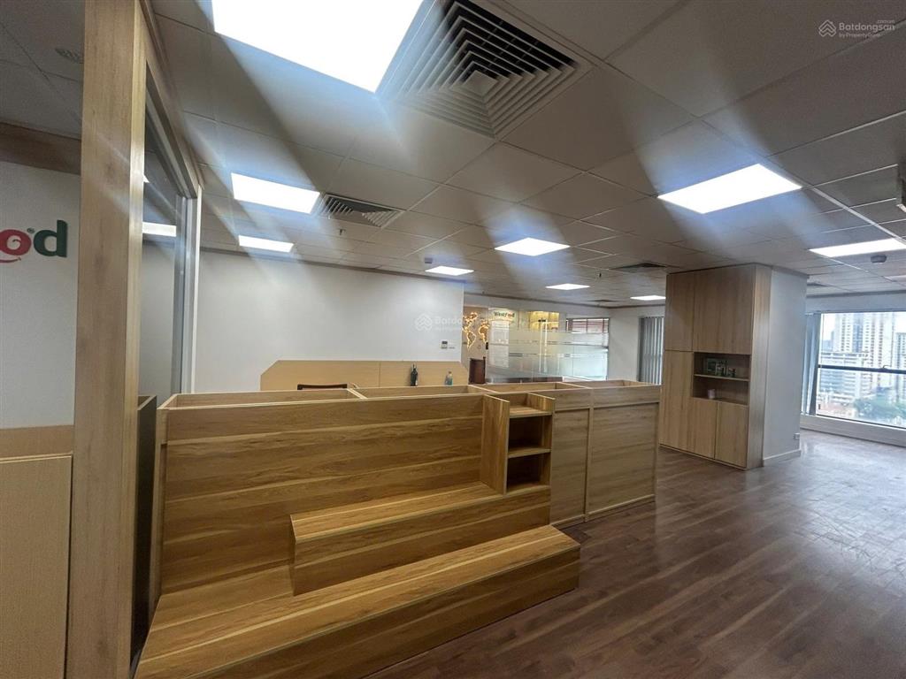 Bán sàn văn phòng ngọc khánh plaza sẵn nội thất  tầng cao view đẹp