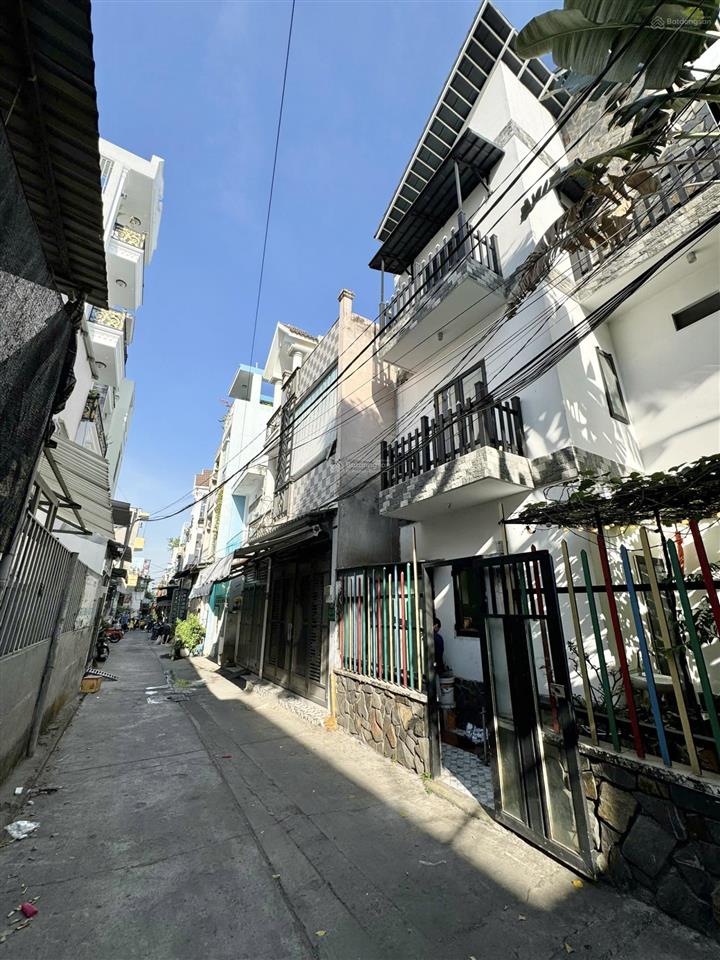 Nhà đúc kiên cố 4x9m 1lầu (2pn 2wc) hẻm 4m thông. 1/ đường số 14a. bình tân giáp tân phú