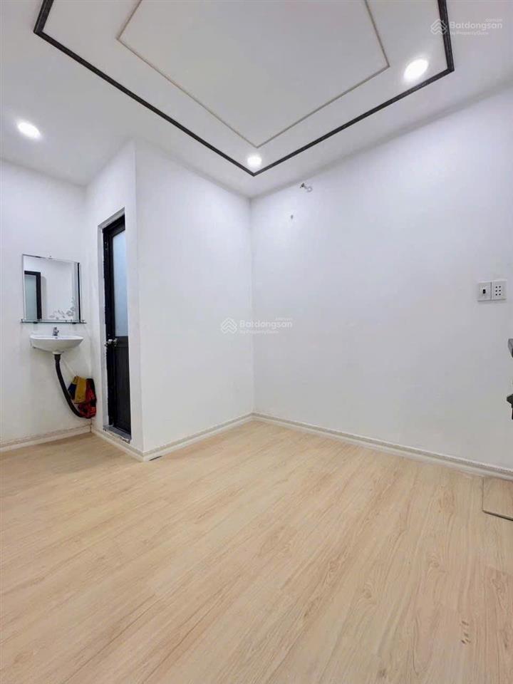 Nhà đẹp 3,5x7m 1 lầu đúc (2pn 2wc) hẻm 3m. đường số 5  bình long, bình tân