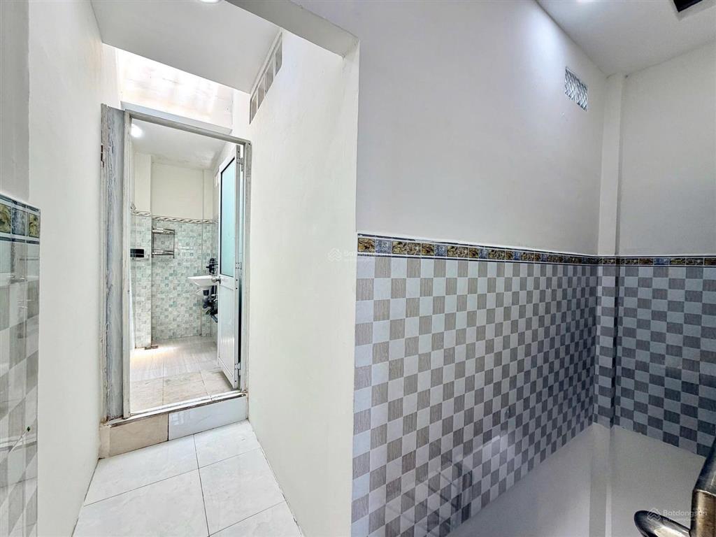 Nhà mới 3,4x6m 1 lầu đúc (1pn 2wc) hẻm 4m. đường 26/3. bình tân gần aeon