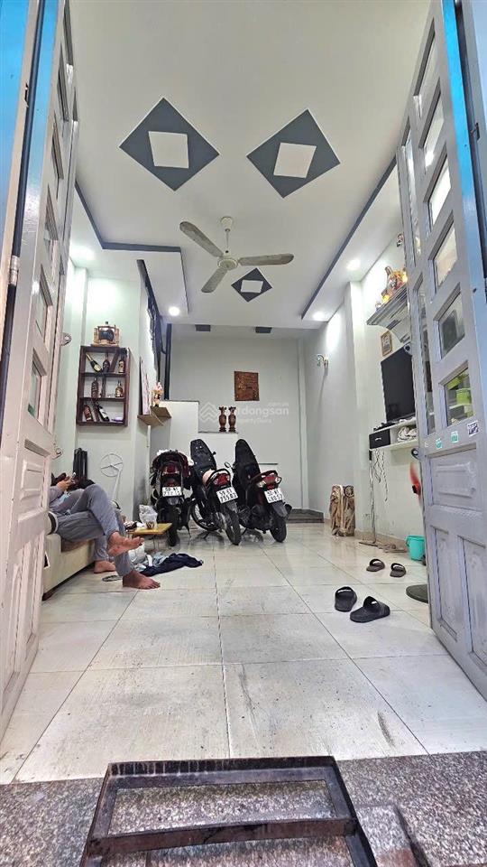 Nhà rẻ 4x7m 2lầu đúc (2pn 2wc) hẻm 5m. đường 19a  ấp chiến lược. bình tân