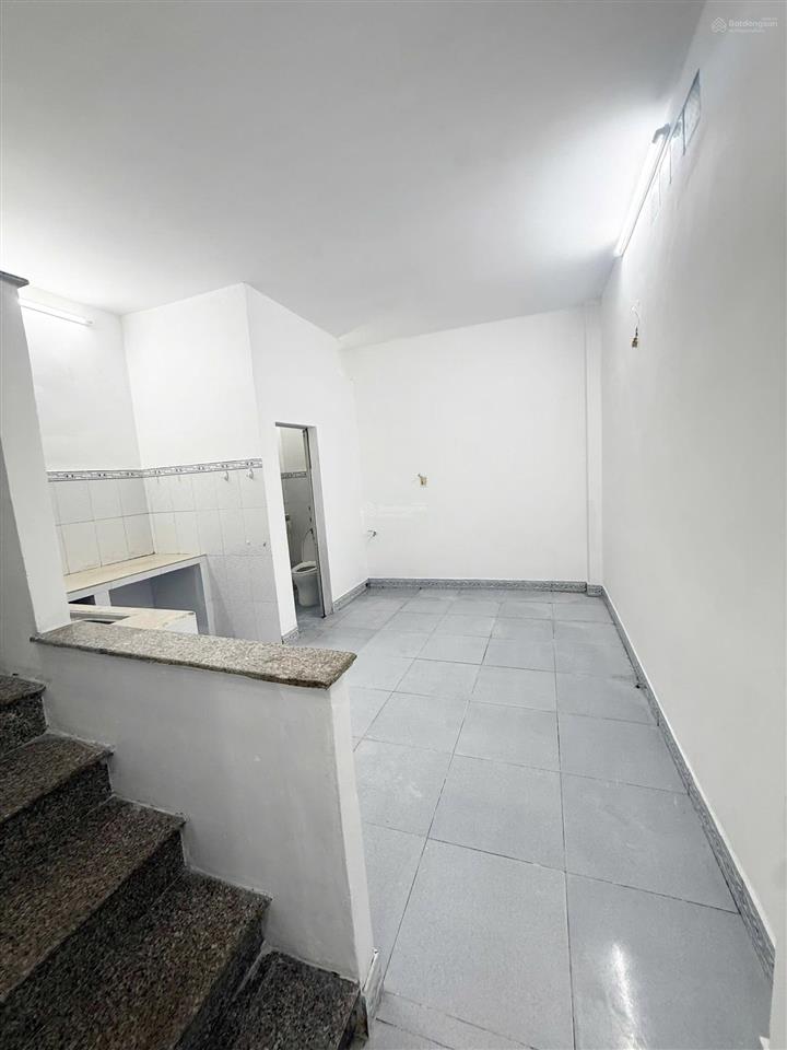 Hàng hiếm 4x15m (nở hậu 4,2m) 3pn 2wc. cách mt 50m. nguyễn minh châu, tân phú