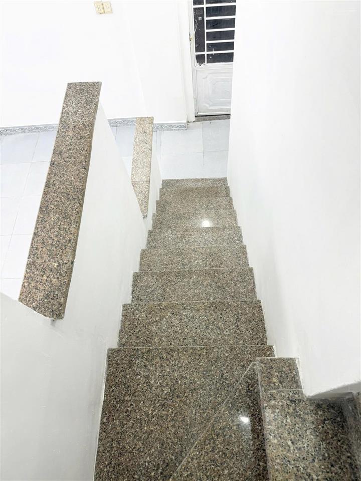 Hàng hiếm 4x15m (nở hậu 4,2m) 3pn 2wc. cách mt 50m. nguyễn minh châu, tân phú