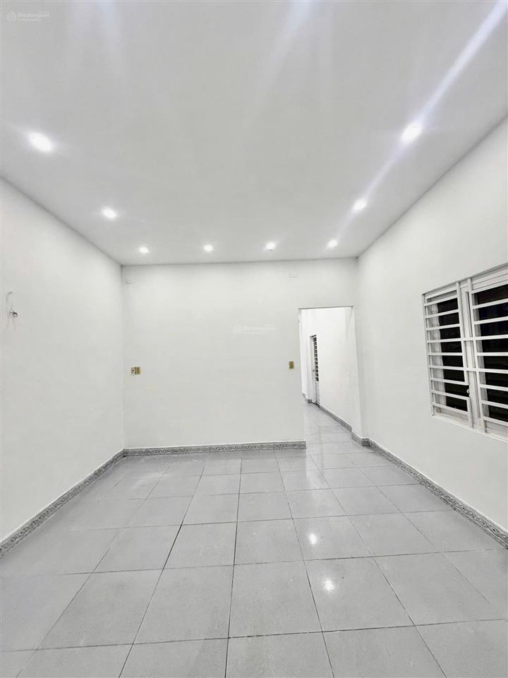 Hàng hiếm 4x15m (nở hậu 4,2m) 3pn 2wc. cách mt 50m. nguyễn minh châu, tân phú