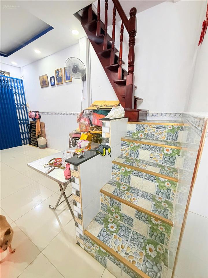 Nhà bán 4x7m 1lầu đúc (2pn 2wc) hẻm 4m thông. đình nghi xuân. bình tân (gần chợ bốn xã)