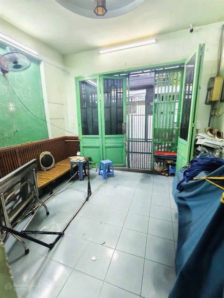 Bán đẹp 4x6m (1lầu đúc  2wc) đường 6m. đô đốc lộc, tân phú
