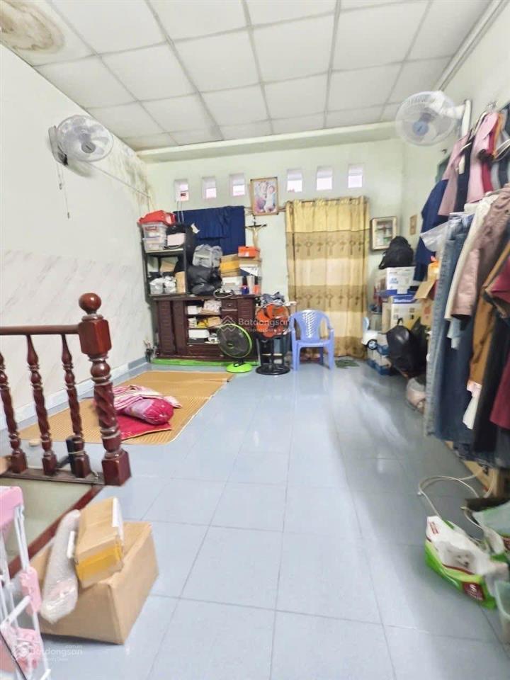 Bán đẹp 4x6m (1lầu đúc  2wc) đường 6m. đô đốc lộc, tân phú