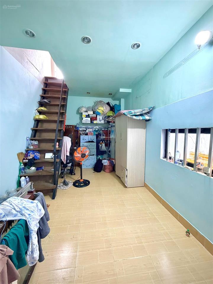 Nhà ngộp rẻ 3x6,2m 2 lầu (2pn 2wc) ban công  hẻm 3m. 1/ đường số 14  lê văn quới. bình tân