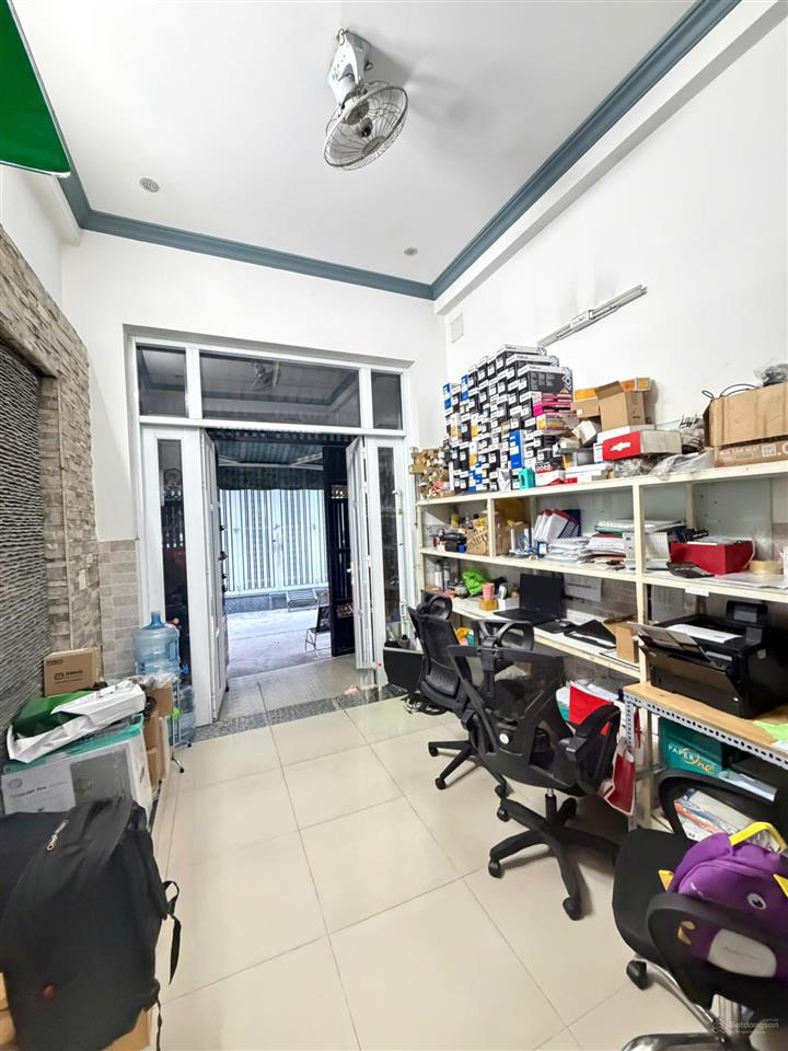 Bán nhà 3,5x8m 2 lầu sân thượng (2pn  2wc) hẻm 4m. bình trị đông  sát lê văn quới. bình tân