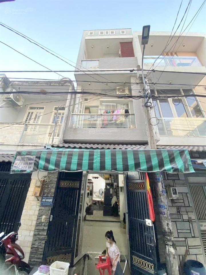 Bán nhà 3,5x8m 2 lầu sân thượng (2pn  2wc) hẻm 4m. bình trị đông  sát lê văn quới. bình tân