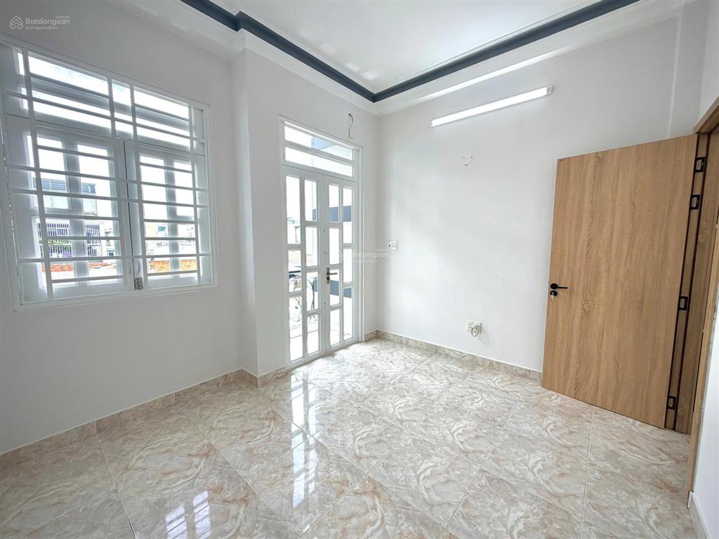 Bán nhà 4x10m 2lầu + st (4pn 3wc) hẻm 3gác. đường số 14  lê văn quới. bình tân