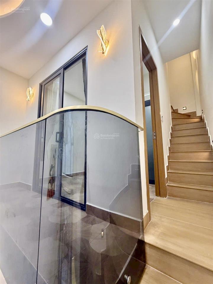 Bán nhà đẹp 3,5x8m 1 lửng + 1 lầu (2pn 3wc) hẻm gần mt. đường tân quý. tân phú