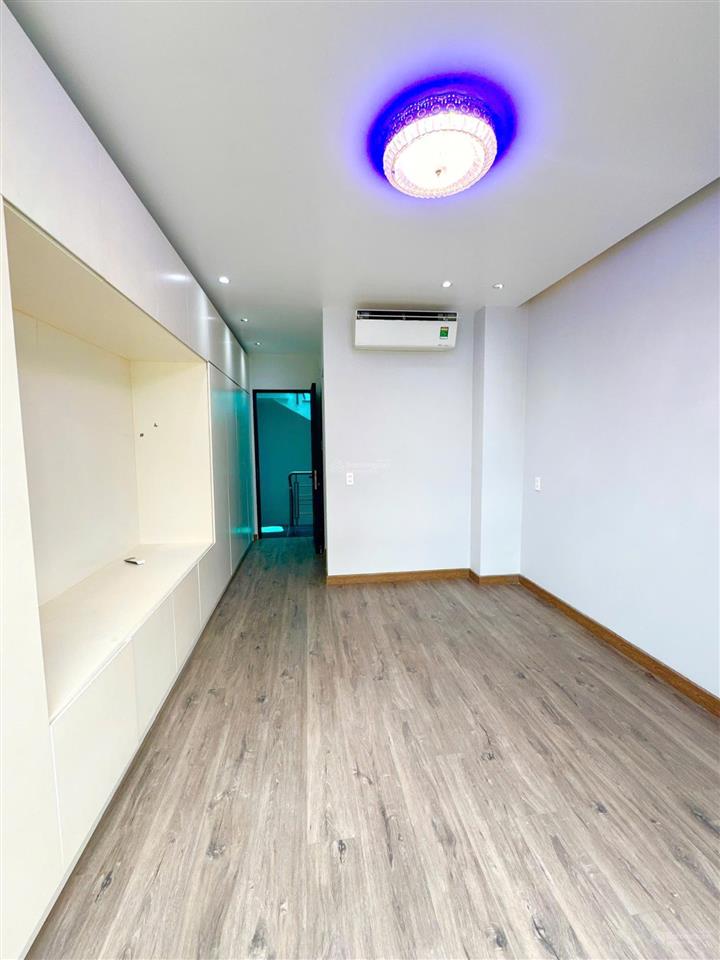Bán nhà mới 3,8x10m 2lầu st (3pn 3wc) hẻm 4m. hương lộ 2 sát bốn xã. bình tân