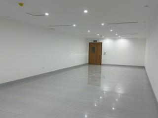 Cho thuê sàn văn phòng mp lò đúc 185m2, mt 6,5m, có hầm, thang máy, pccc. giá 30tr/sàn
