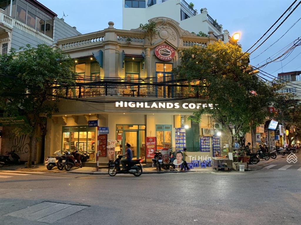 Cho thuê biệt thự mp nguyễn du 400m2 x 2 tầng, mt 30m, nguyên căn, đoạn đẹp, vỉa hè rộng.