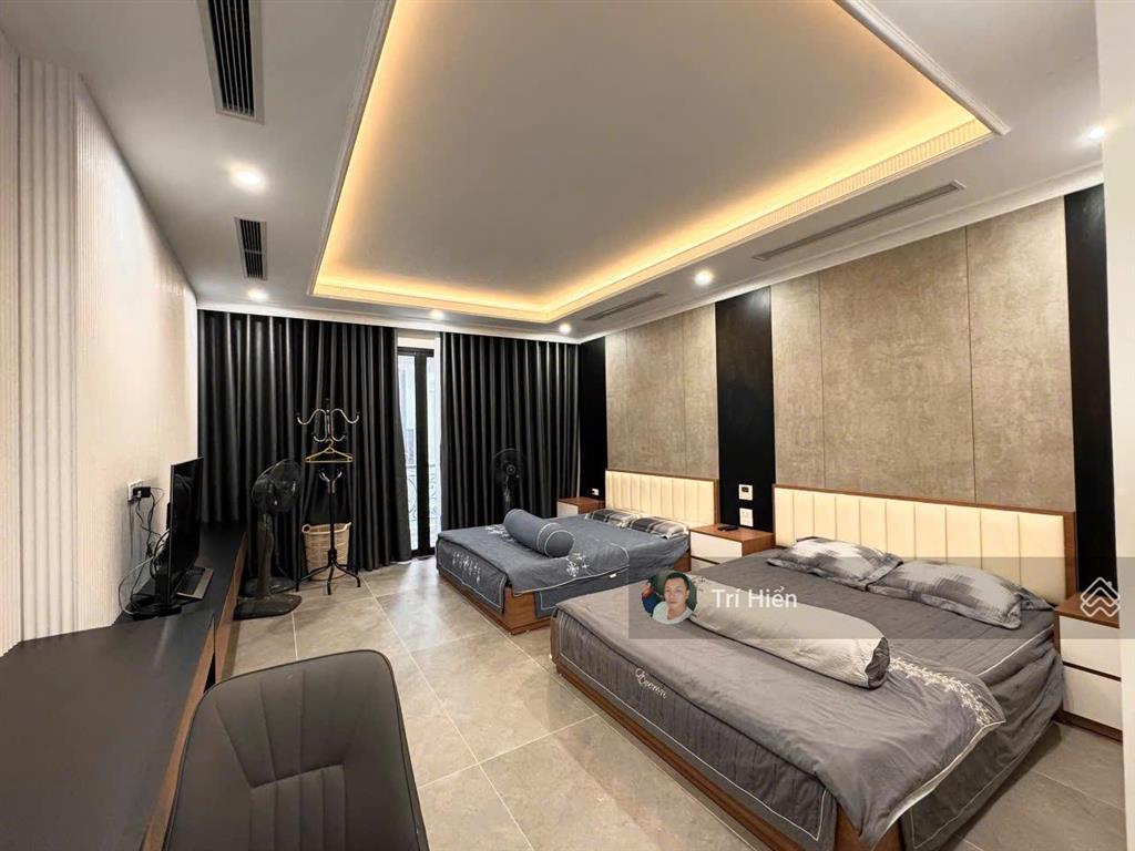 Cho thuê nhà riêng phố hồng hà 80m2 x 7 tầng, mt 5m, thang máy, thông sàn, nguyên căn. giá 42tr