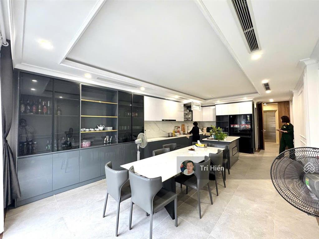 Cho thuê nhà riêng phố hồng hà 80m2 x 7 tầng, mt 5m, thang máy, thông sàn, nguyên căn. giá 42tr