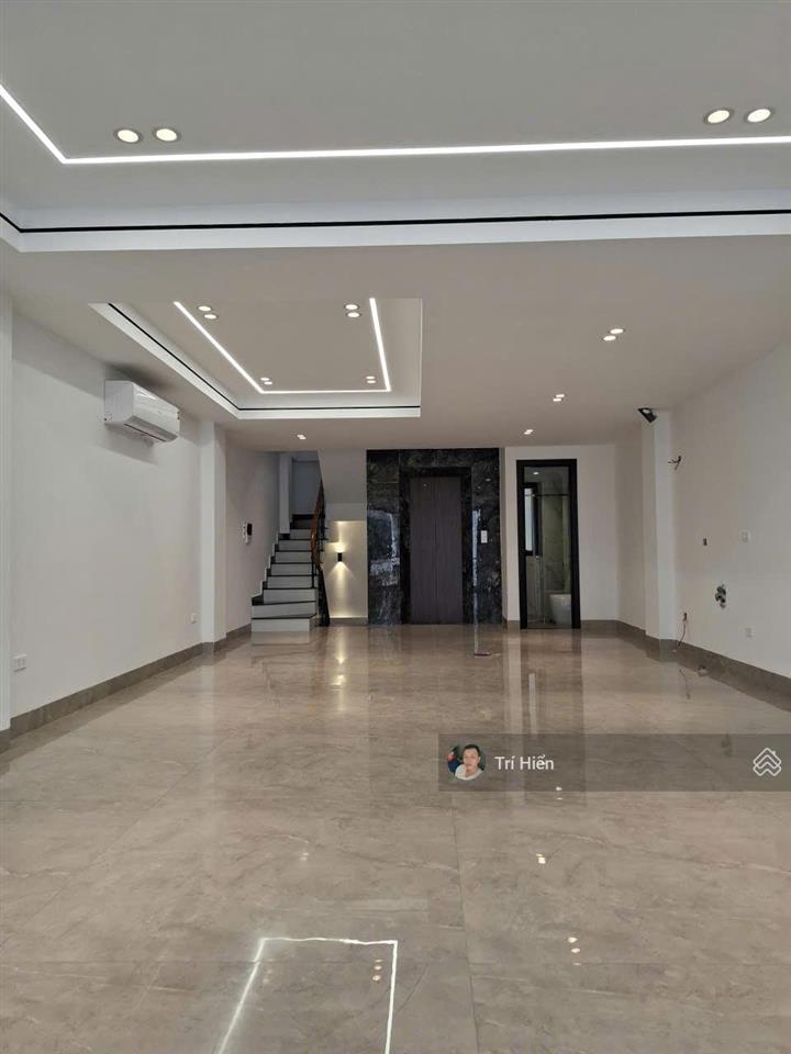 Cho thuê nhà liền kề phố hồng tiến 80m2 x 6 tầng, mt 5m, nhà mới, thang máy.  0974 557 ***