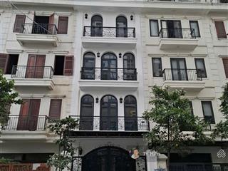 Cho thuê nhà liền kề phố hồng tiến 80m2 x 6 tầng, mt 5m, nhà mới, thang máy.  0974 557 ***