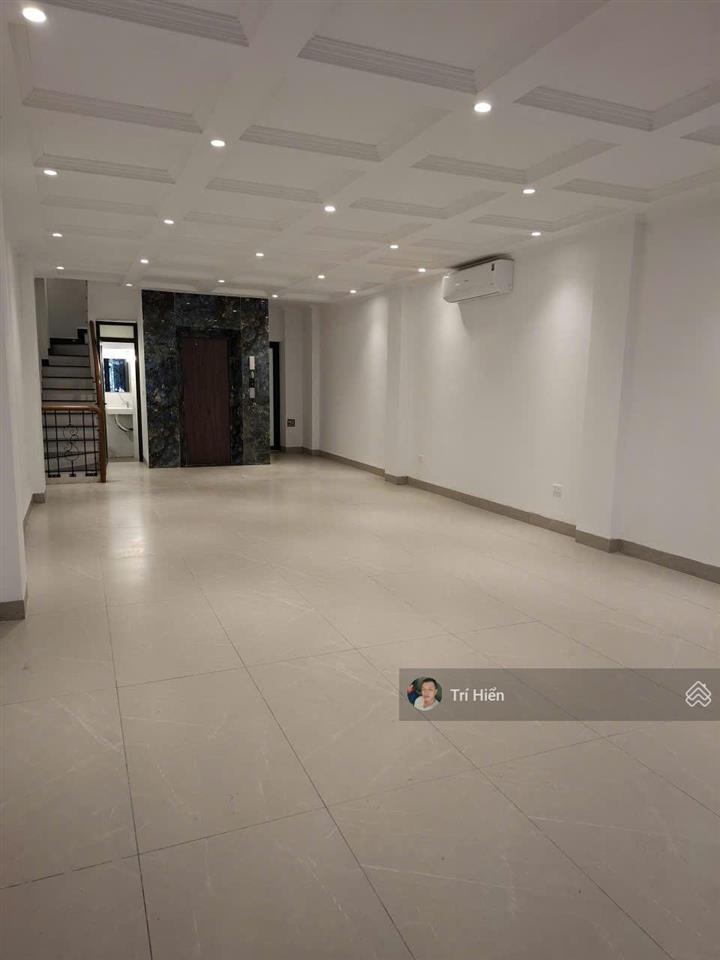 Cho thuê nhà liền kề phố hồng tiến 80m2 x 6 tầng, mt 5m, nhà mới, thang máy.  0974 557 ***