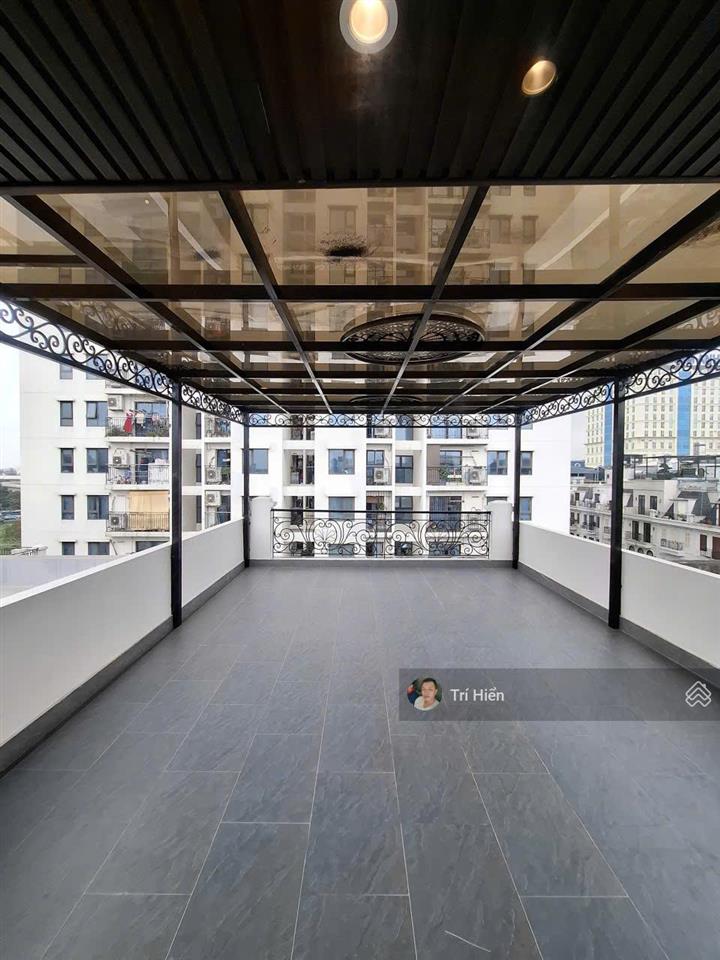 Cho thuê nhà liền kề phố hồng tiến 80m2 x 6 tầng, mt 5m, nhà mới, thang máy.  0974 557 ***