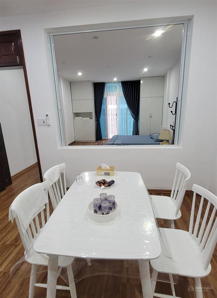 Căn hộ phố trần quốc toản 45m2, full đồ, thang máy, nội thất đẹp, 1pn, 1pk. giá 9tr/tháng