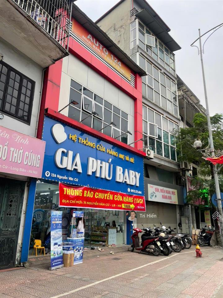 Cho thuê nhà mp nguyễn văn cừ 130m2 x 3 tầng, mt 8m, thông sàn, nguyên căn.  0974 557 ***