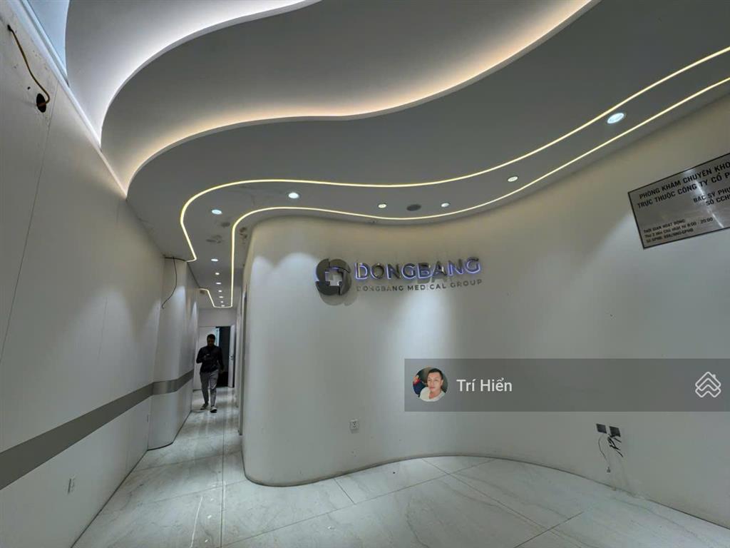 Cho thuê nhà mp triệu việt vương 130m2 x 4 tầng, mt 6m, có sân vườn, nguyên căn.  0974 557 ***