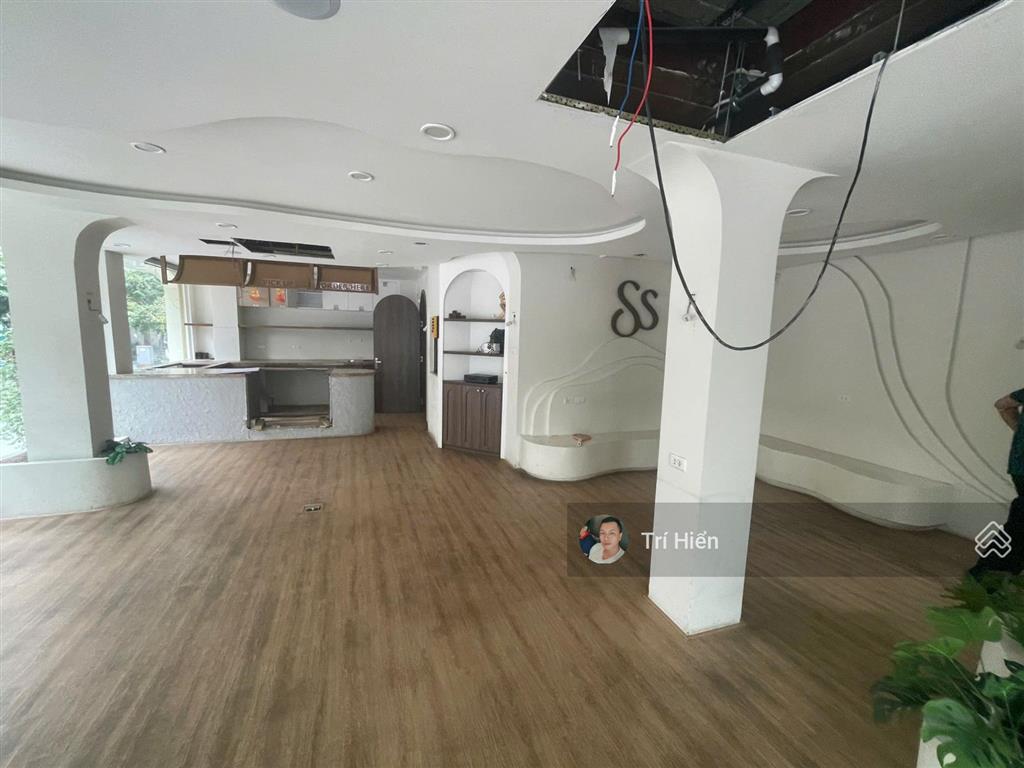 Cho thuê lô góc mp lê duẩn 90m2 x 4 tầng, mt 16m, nhà mới, thông sàn, ngã tư phố.  0974 557 ***