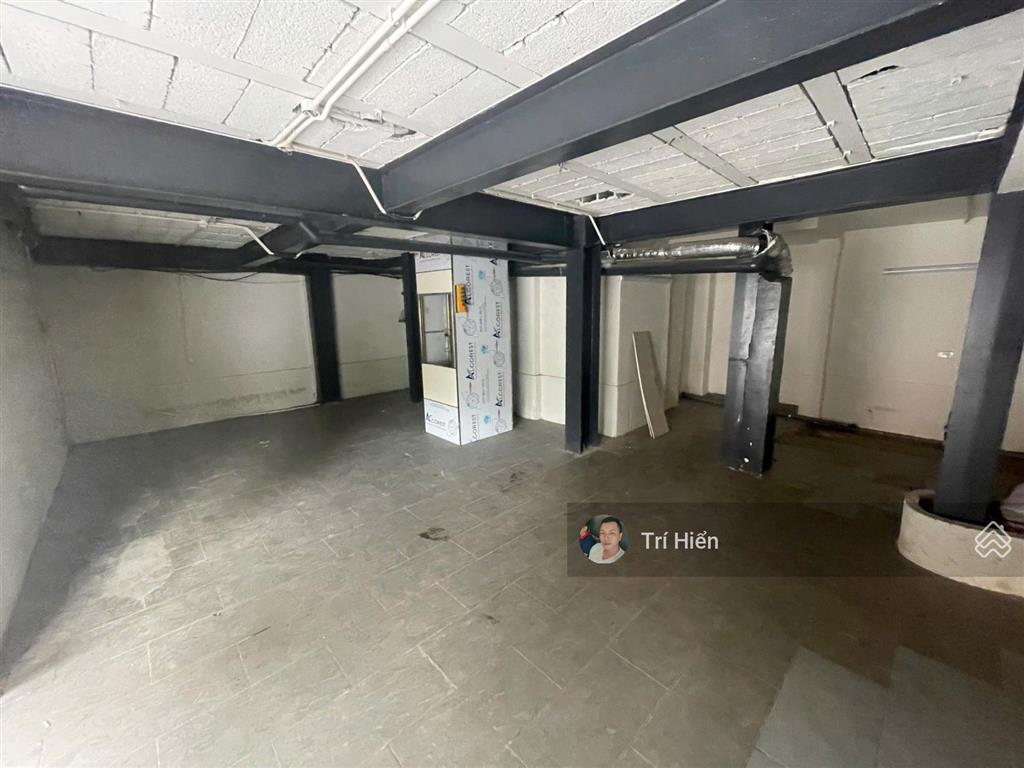 Cho thuê lô góc mp lê duẩn 90m2 x 4 tầng, mt 16m, nhà mới, thông sàn, ngã tư phố.  0974 557 ***
