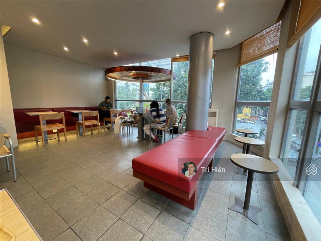 Cho thuê lô góc mp lê duẩn 90m2 x 4 tầng, mt 16m, nhà mới, thông sàn, ngã tư phố.  0974 557 ***