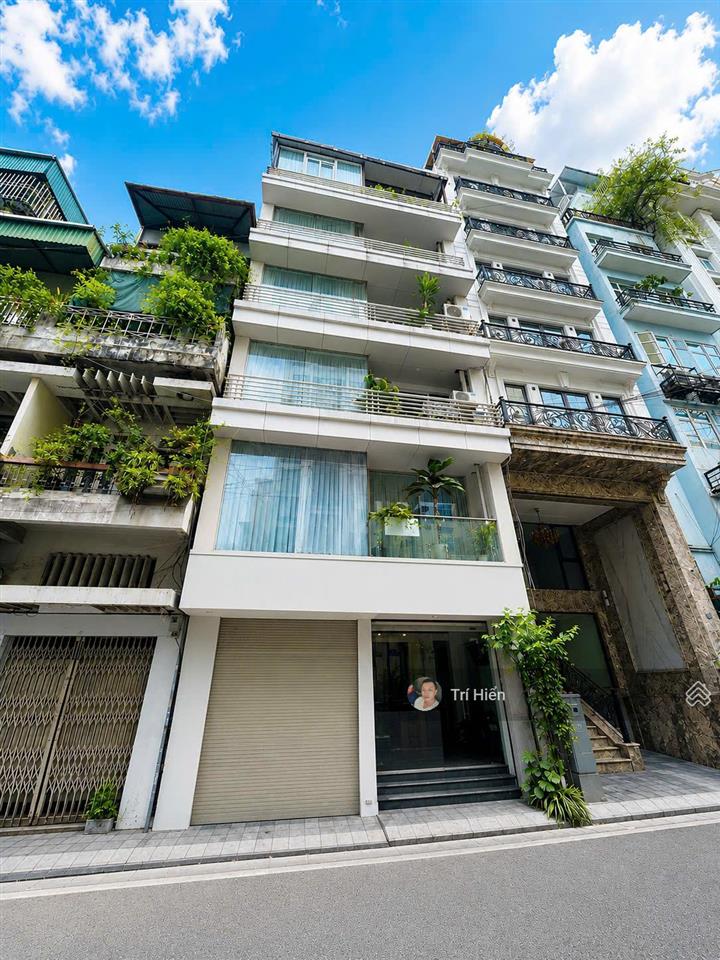 Cho thuê nhà mp bùi thị xuân 80m2 x 6 tầng, mt 8m, thông sàn, thang máy, nhà mới.  0974 557 ***