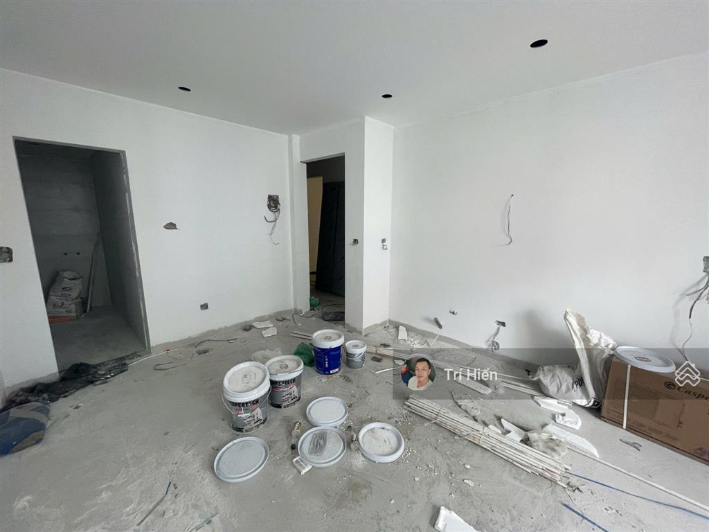 Cho thuê nhà phố nguyên hồng 100m2 x 7 tầng, mt 8m, nhà mới xây, full đồ, chia 17p khép kín.