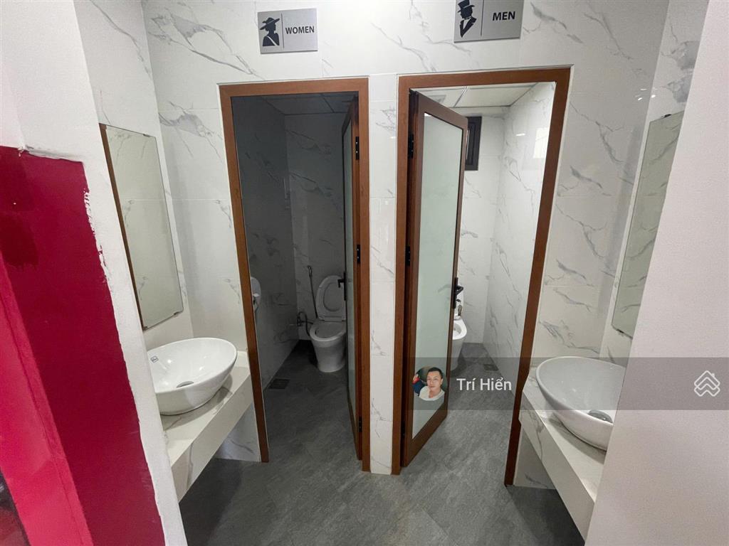 Cho thuê sàn vp mặt phố triệu việt vương 170m2, mt 6m, điều hòa, thang máy, pccc.  0974 557 ***