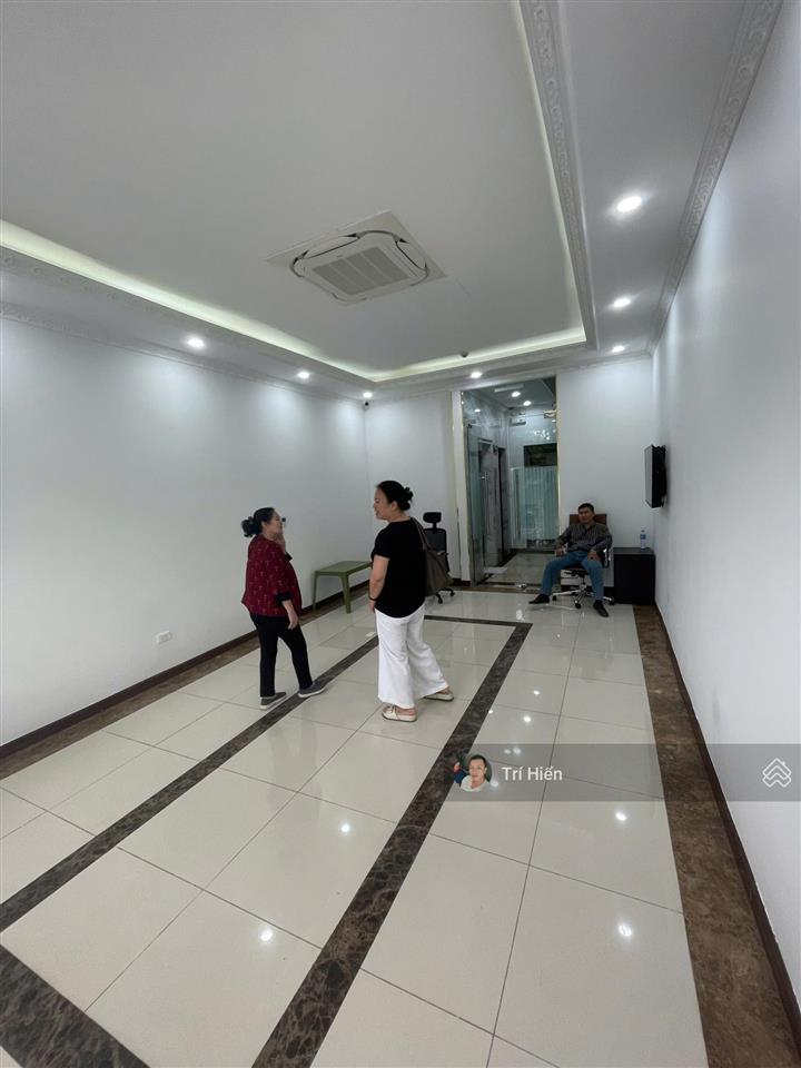 Cho thuê nhà mặt phố nguyễn đình chiểu 60m2 x 7,5 tầng, mt 4,5m, thang máy, pccc, nguyên căn
