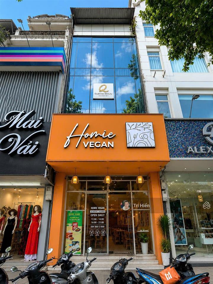 Cho thuê nhà mặt phố trần xuân soạn 70m2 x 6 tầng, mt 4m, thông sàn, nguyên căn, đoạn đẹp