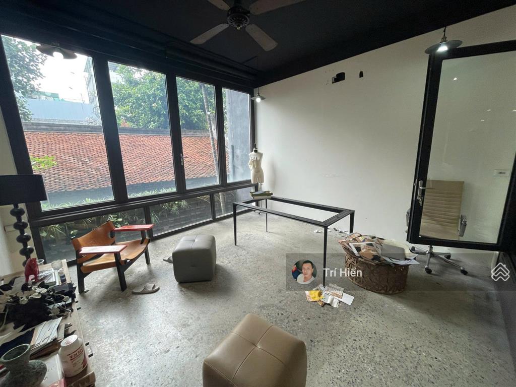 Cho thuê nhà mặt phố ngô thì nhậm 110m2 x 3 tầng, nhà mới, thang máy, thông sàn, đoạn đẹp