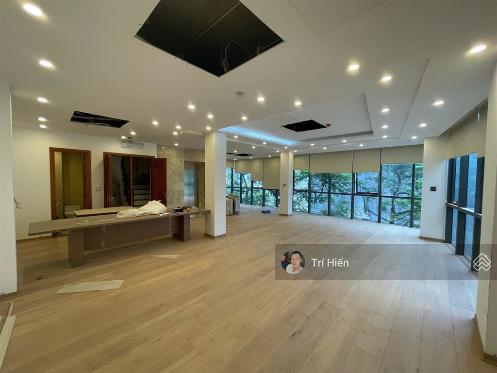 Cho thuê sàn vp mặt phố hoa lư 90m2, mt 9m, điều hòa, thang máy, pccc. giá 16 triệu/tháng