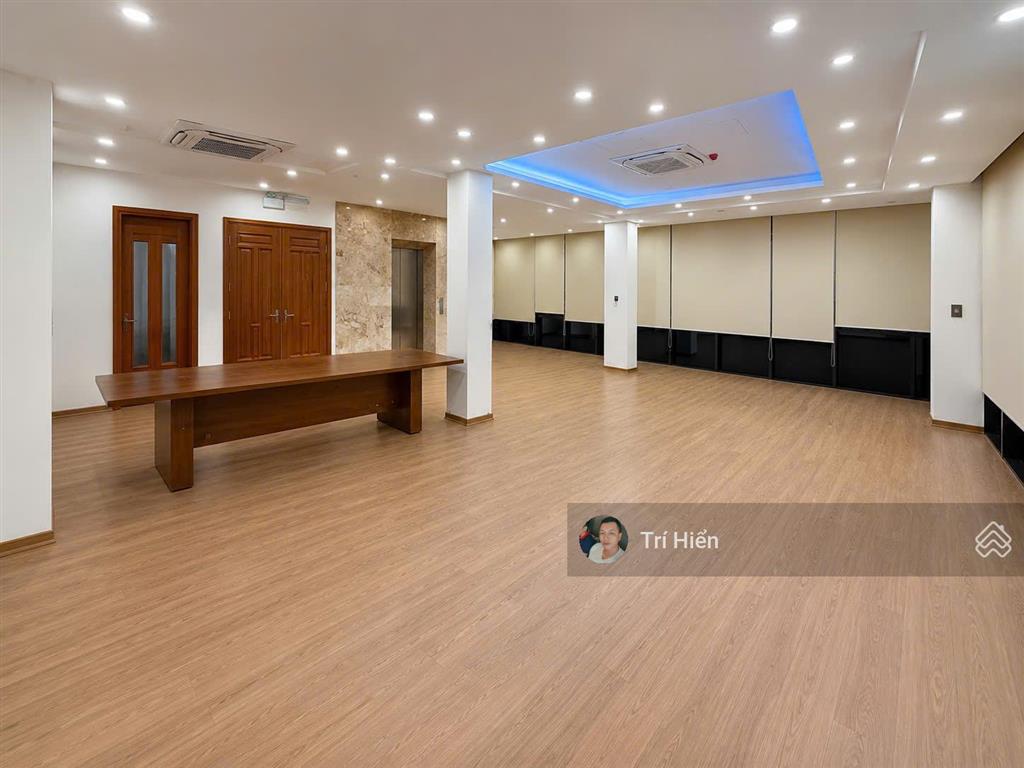 Cho thuê sàn vp mặt phố hoa lư 90m2, mt 9m, điều hòa, thang máy, pccc. giá 19 triệu/tháng