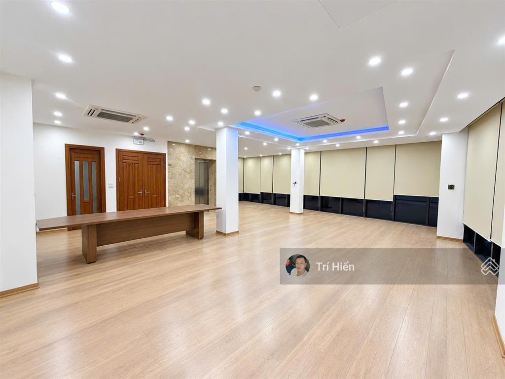 Cho thuê sàn vp mặt phố hoa lư 90m2, mt 9m, điều hòa, thang máy, pccc. giá 19 triệu/tháng