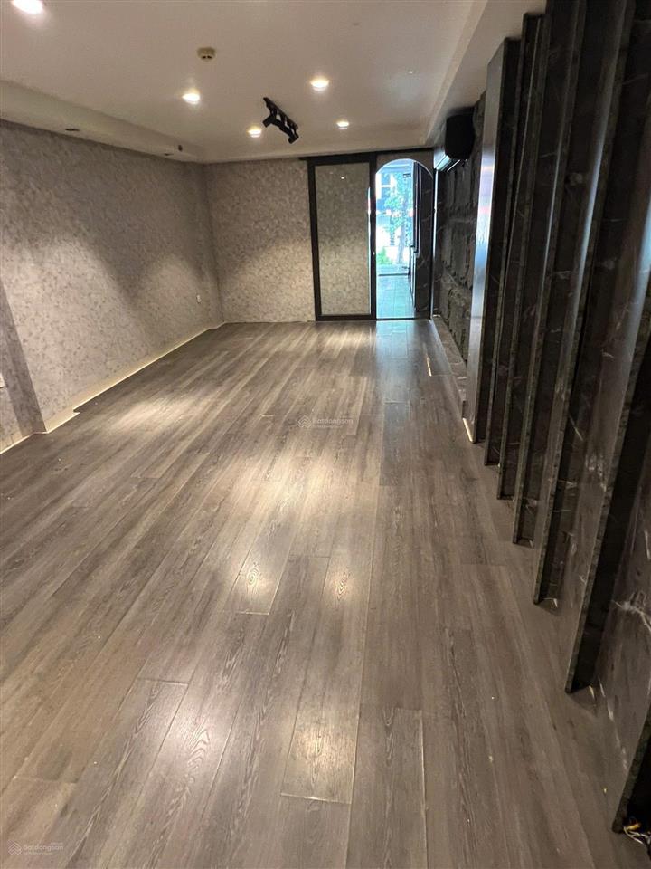 Cho thuê nhà mp phố huế 70m2 x 2 tầng, mt 4m, riêng biệt, nhà mới, đoạn đẹp.  0974 557 ***