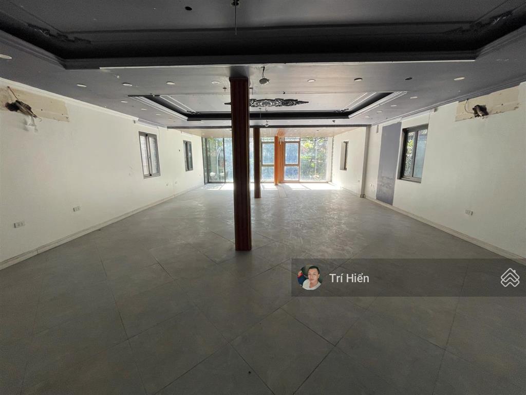 Cho thuê nhà mặt phố hàng bún 160m2 x 4 tầng, mt 8m, thông sàn, nguyên căn, đoạn đẹp. giá 150tr