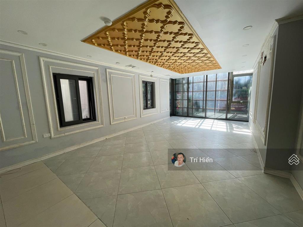 Cho thuê nhà mặt phố hàng bún 160m2 x 4 tầng, mt 8m, thông sàn, nguyên căn, đoạn đẹp. giá 150tr
