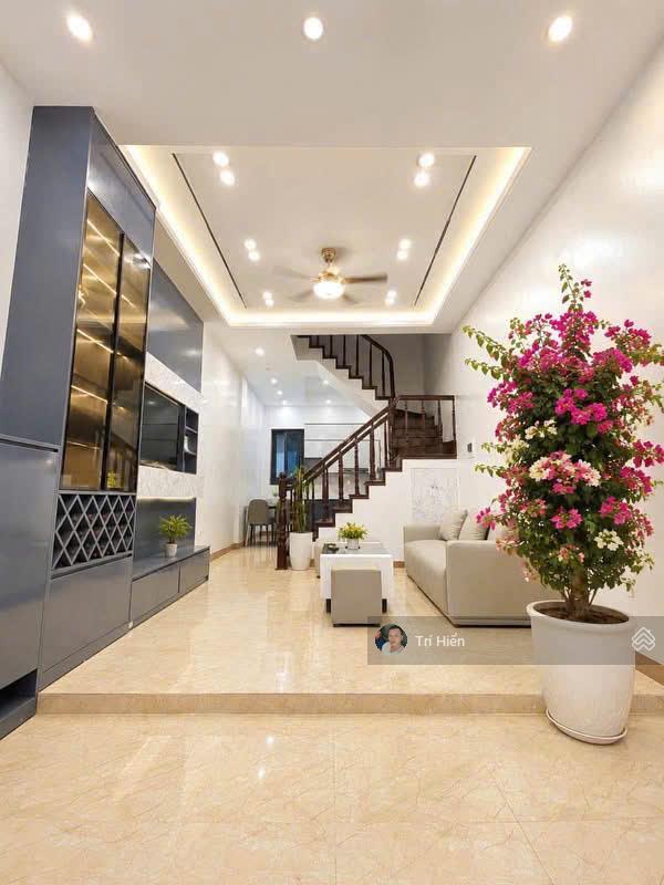 Cho thuê nhà phố khâm thiên 52m2 x 4 tầng, mt 4m, nhà mới, thông sàn, nguyên căn. giá 16,5tr