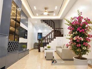 Cho thuê nhà phố khâm thiên 52m2 x 4 tầng, mt 4m, nhà mới, thông sàn, nguyên căn. giá 16,5tr
